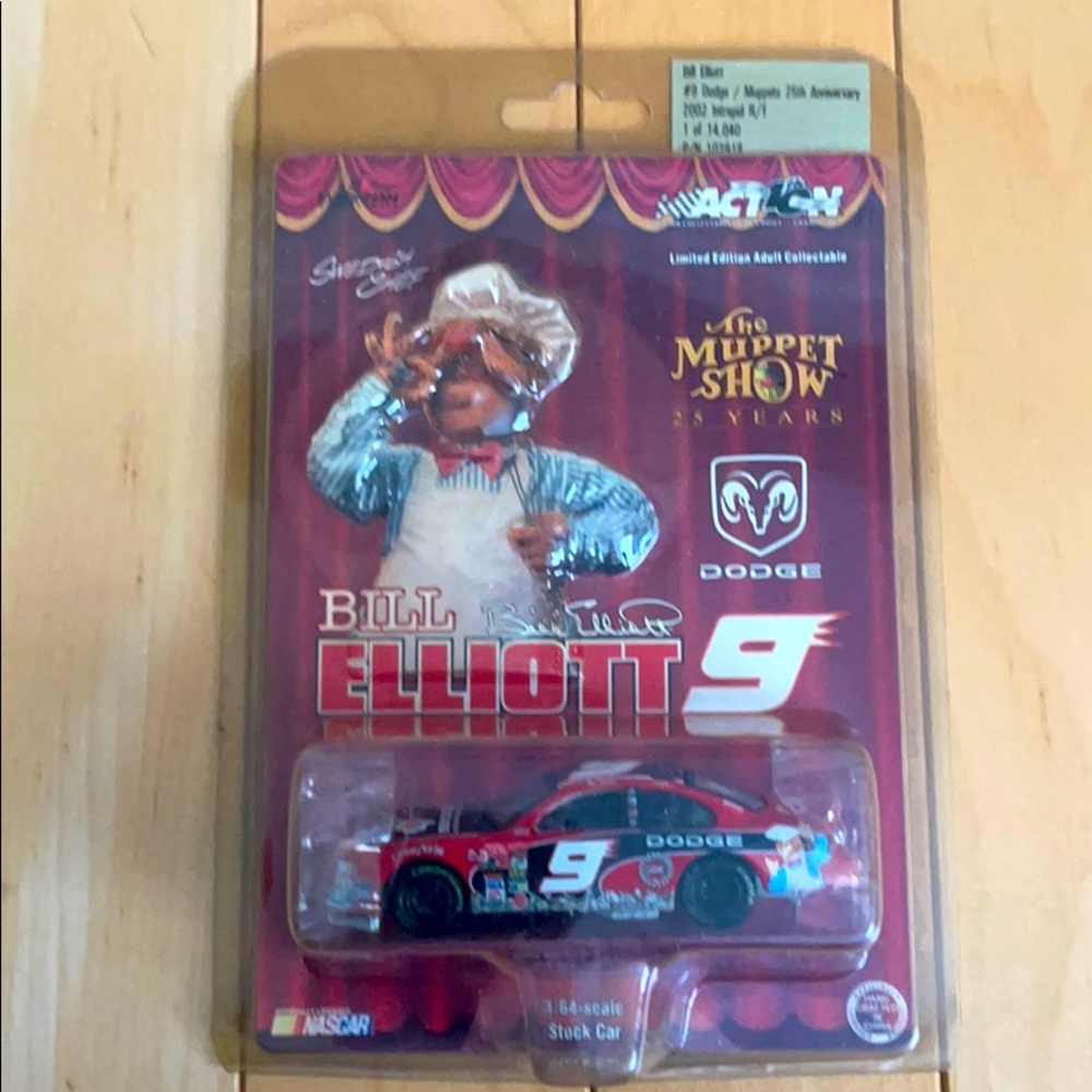 NASCAR Bill Elliot #9 Dodge The Muppet Sho…